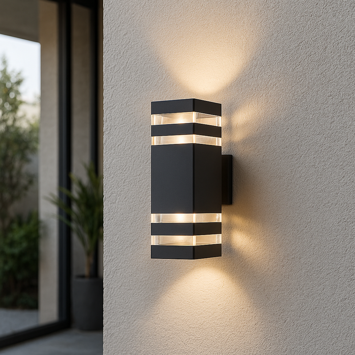 Tosidig utendørs vegglampe