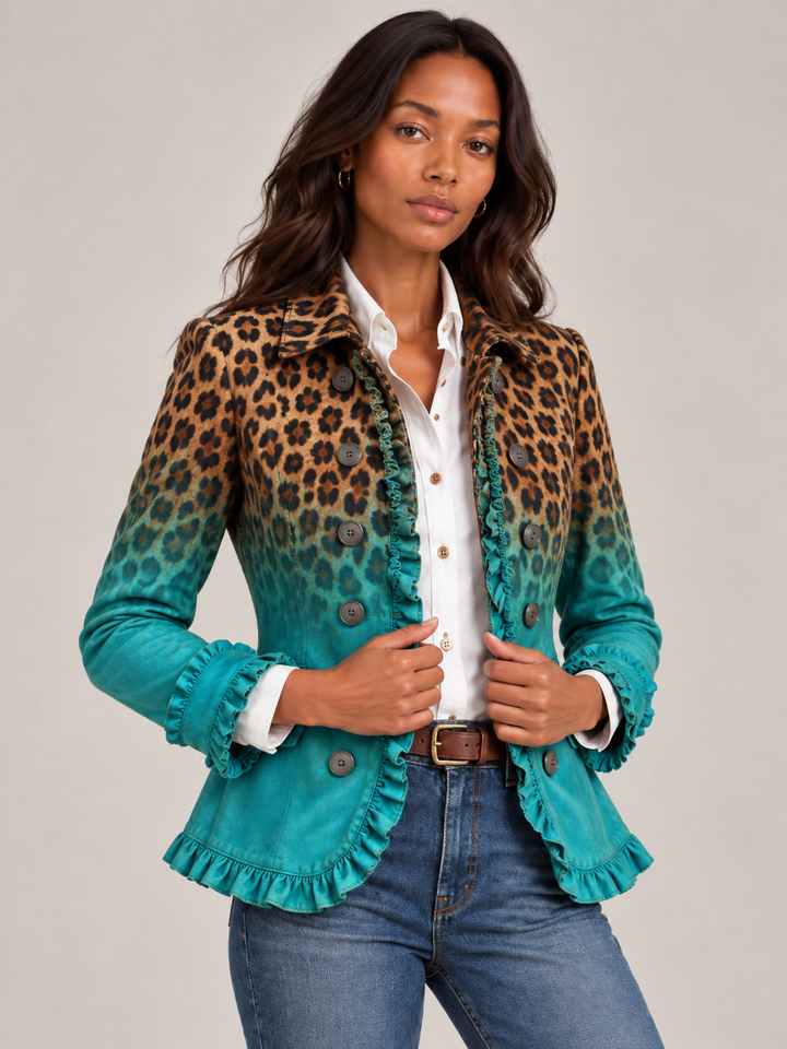 Blazer til dame med leopardmønster i fargeovergang og volanger, med dobbeltspent front
