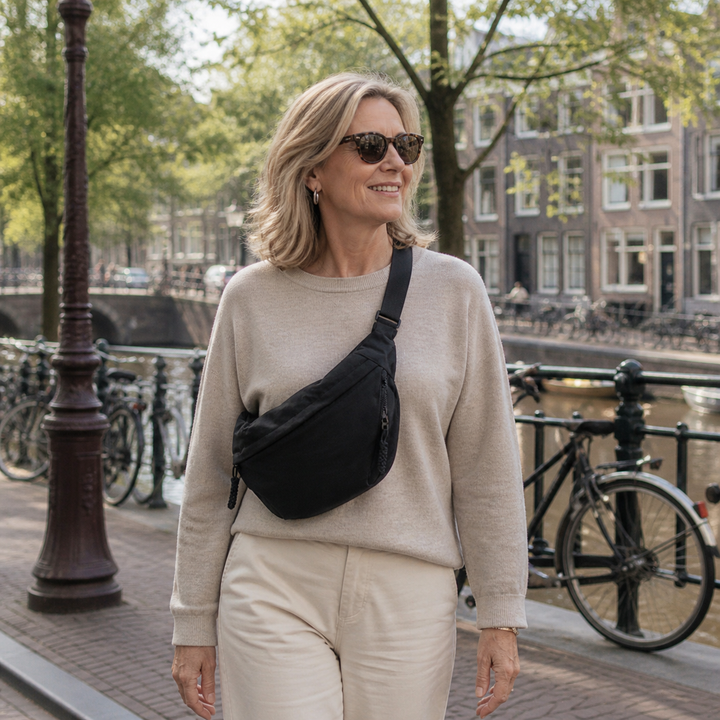 Skulderveske - justerbar bærestropp, crossbody i nylon med flere lommer