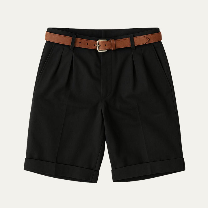 Klassiske chinosshorts for menn med dobbelt legg og oppbrettet kant.