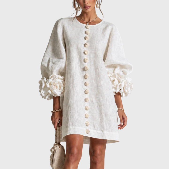Elegant minikjole med puffermer