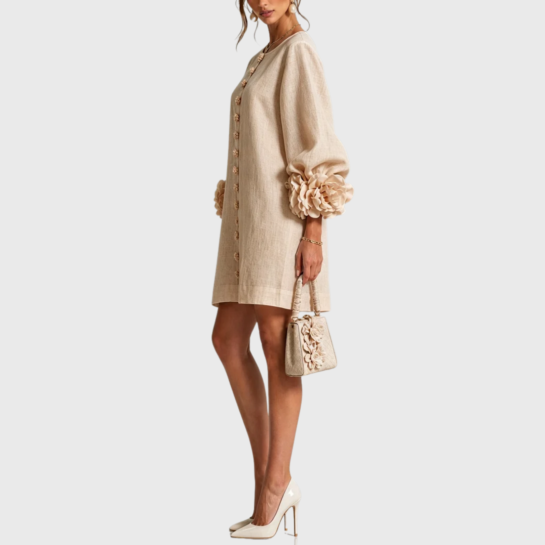 Elegant minikjole med puffermer