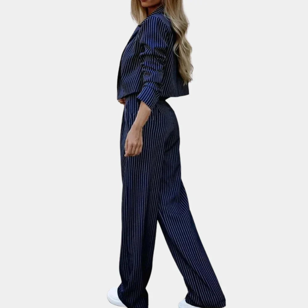 Elegant To-Delt Kvinnesett – Enkelt Stil &amp; Komfort