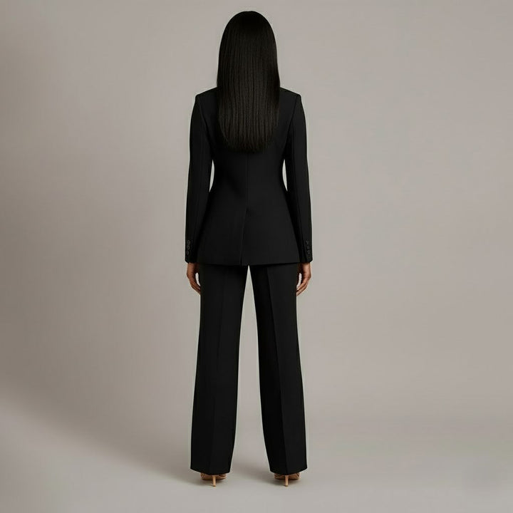 Dressett til dame med lang blazer og matchende dressbukse