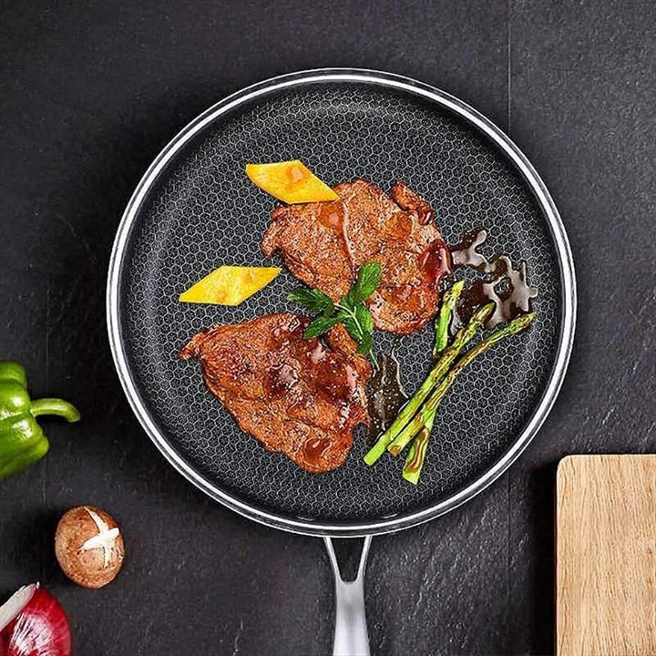 Rustfritt Stål Non-Stick Stekepanne – Enkelt Matlaging med Moderne Design