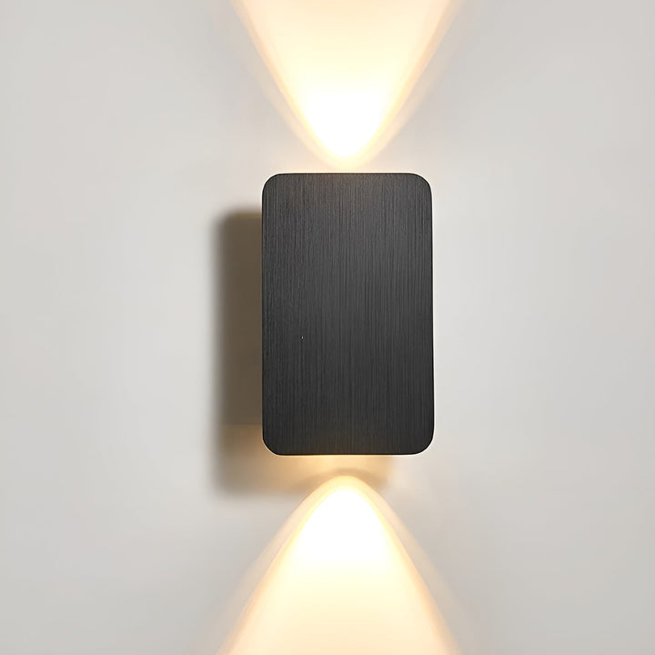 LED-vegglampe med opp- og nedlys – Moderne og stemningsfull