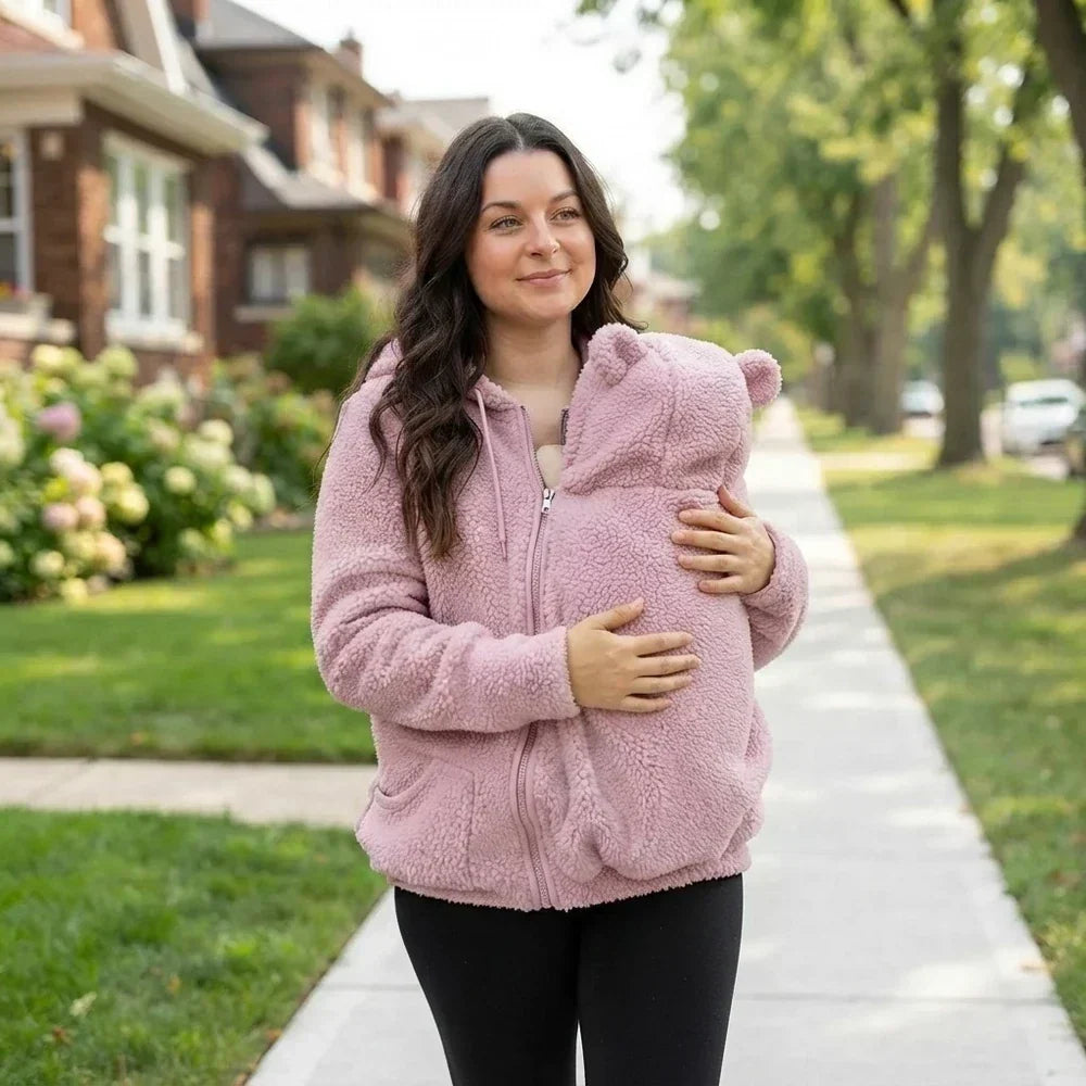 Myk fleece-hettegenser for babybæring med frontlomme