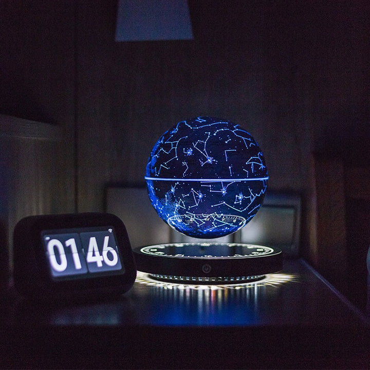 Svevende stjernekart «Konstellasjon» – lampe med magnetisk levitasjon