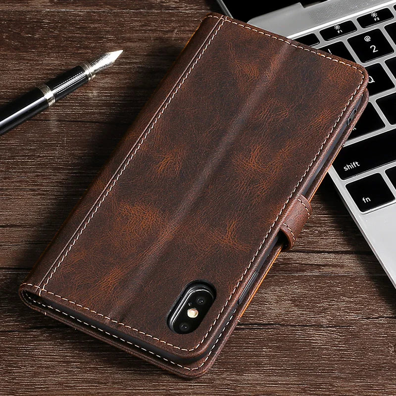 LuxurCase | Magnetisk Skinnetui for iPhone med Kortholder