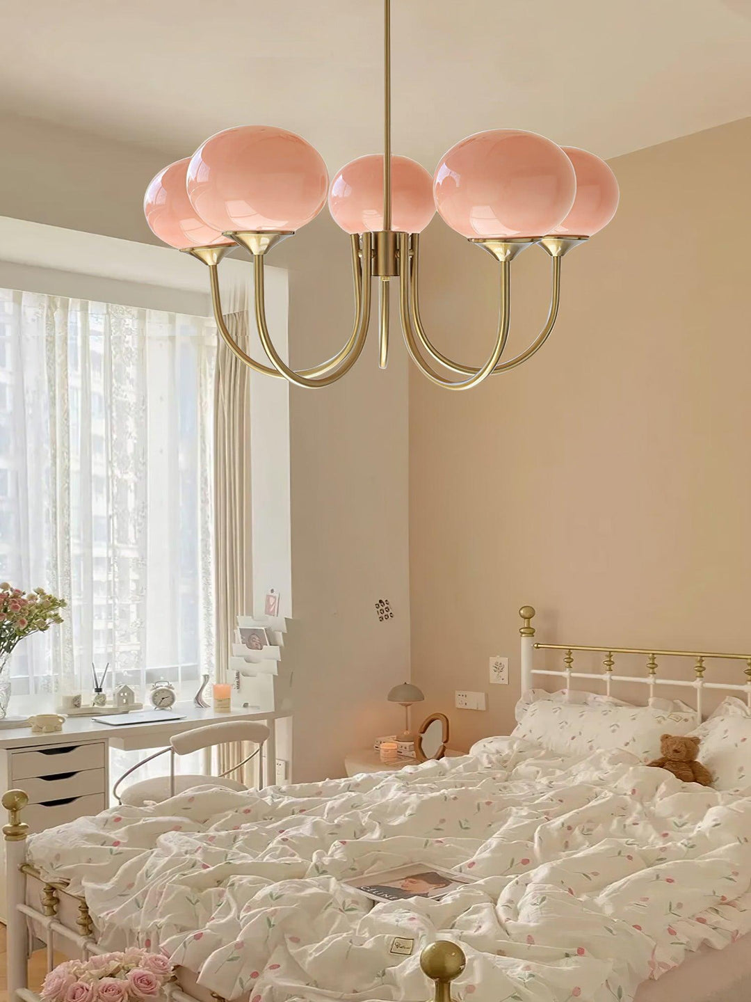 Light Circle-taklampe – slank og elegant til ethvert interiør