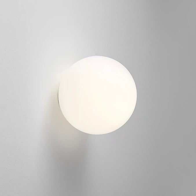 Moderne LED-vegglampe med globe i matt glass, 1 lyskilde