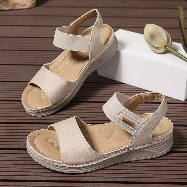Lettvektsdesign for hele dagen sommerfotwear