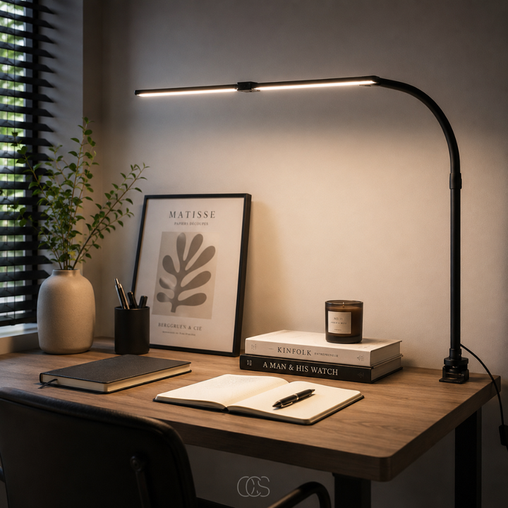 Dimbar skrivebordslampe - 3 lysfarger &amp; justerbart design