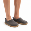 Støttende unisex innetøffel – hard yttersåle & fleece-innersåle