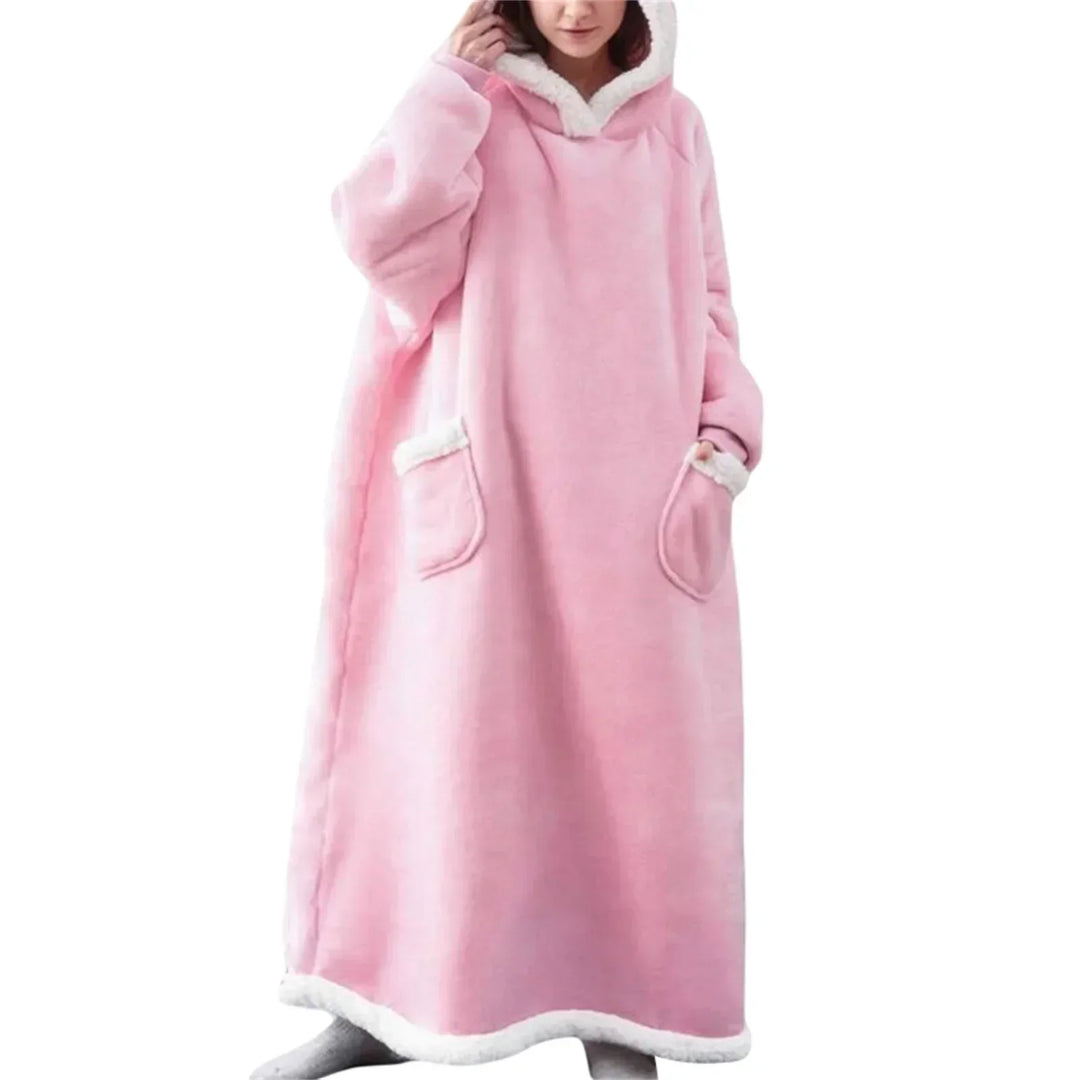 Oversized teppe med hette og frontlomme - Lola