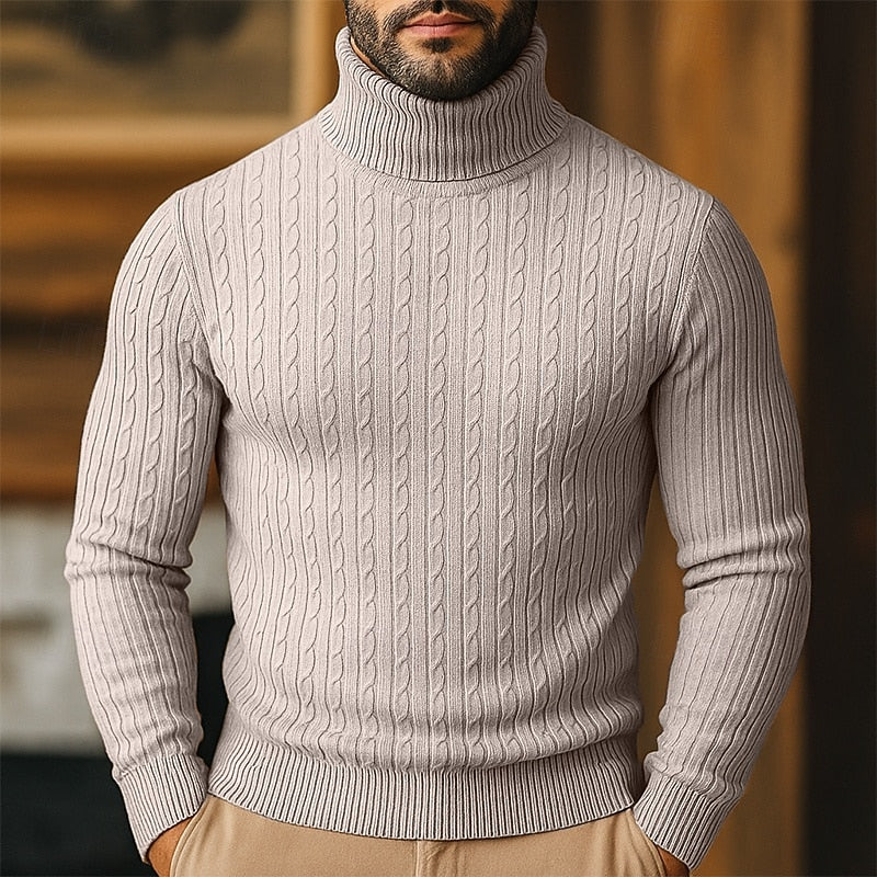 Høyhalset genser til herre med kabelmønster – finstrikket pullover