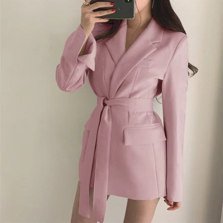 Kvinners Belted Blazer – Elegant Struktur & Allsidig Stil