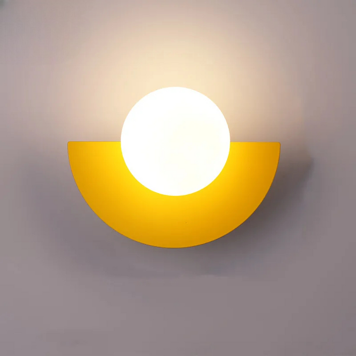 Moderne LED-vegglampe i geometrisk halvsirkelstil