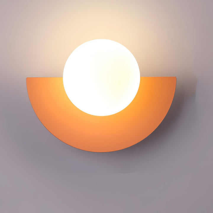 Nordisk halvsirkel vegglampe