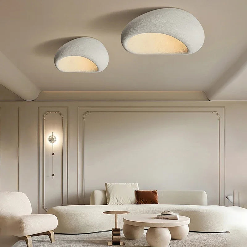 Tak-LED-lampe i wabi-sabi-stil – dekorativ taklampe med organisk form