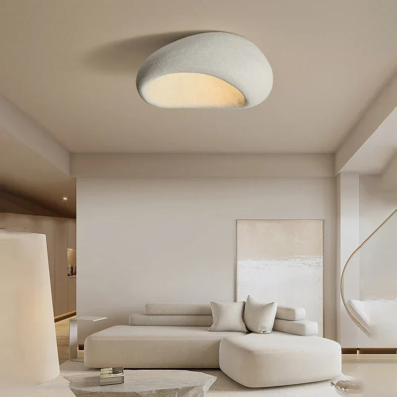 Tak-LED-lampe i wabi-sabi-stil – dekorativ taklampe med organisk form