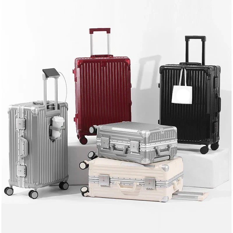 Hard koffert med aluminiumsramme – Tallinn