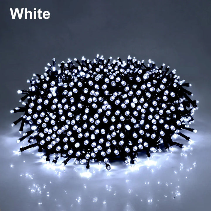 LuminaraX | Utendørs LED-lyslenke 24V | 8 lysmodus | Vanntett IP65 | 10–100 m | Til hage, hjem og julepynt
