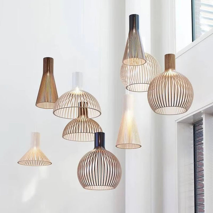 Natura Orb hengelampe – Organisk trelampe for koselige interiør