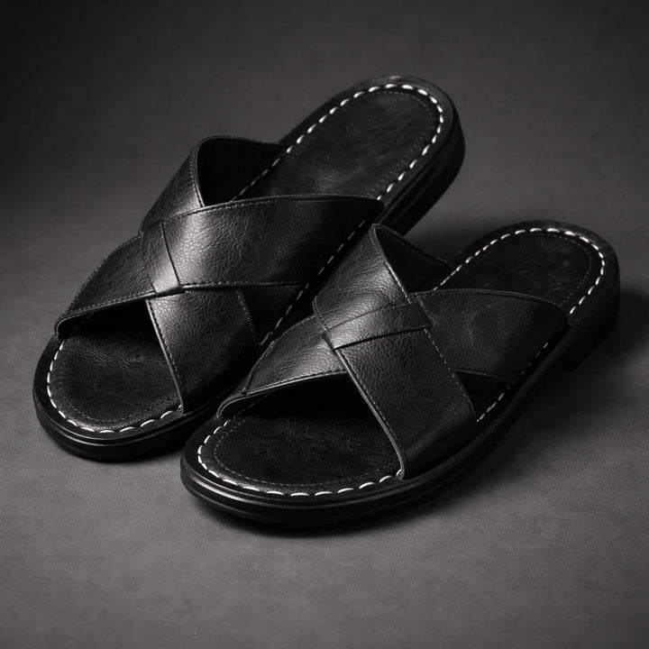 Sandaler til herre | Kryssede remmer og behagelig innstigning