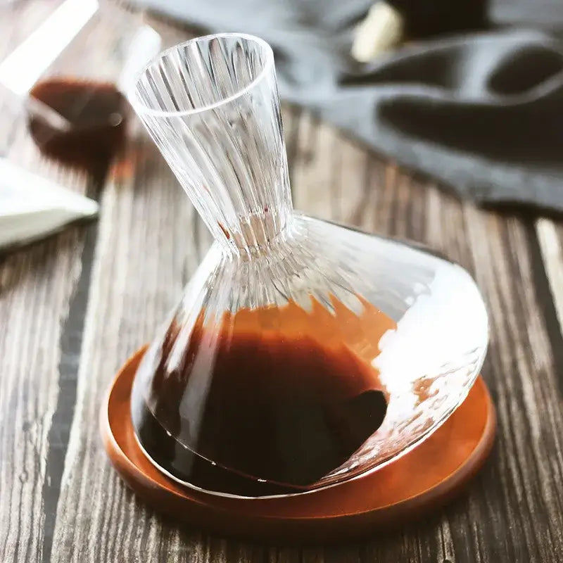 LuxeSwirl Krystalldekanter | Roterende 360°-glasskaraffel for vin, whisky og champagne