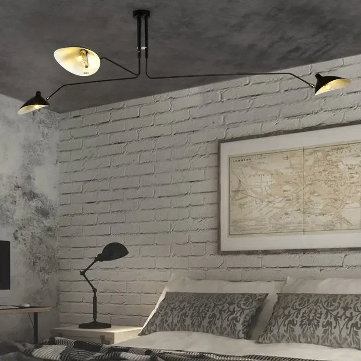 Svart taklampe med svingbare armer – moderne design