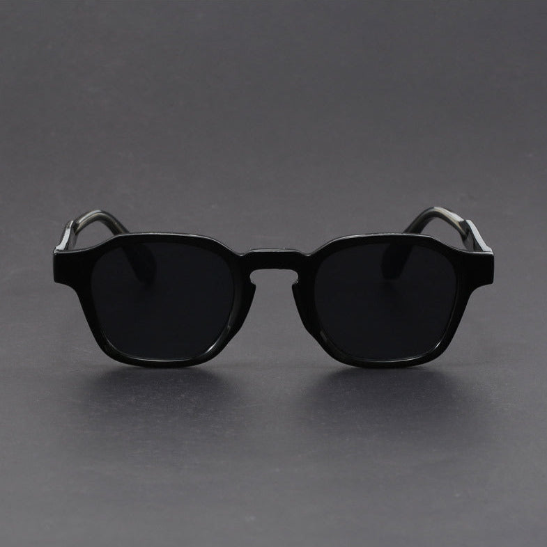 Firkantet Solbrille Retrodesign - Innfatning i Polykarbonat