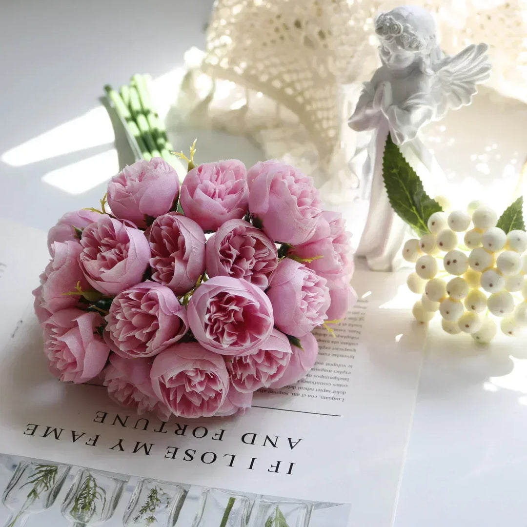 Lyra romantisk peonbukett i silke med 27 realistiske blomster