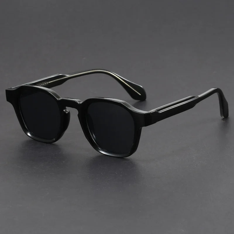Firkantet Solbrille Retrodesign - Innfatning i Polykarbonat