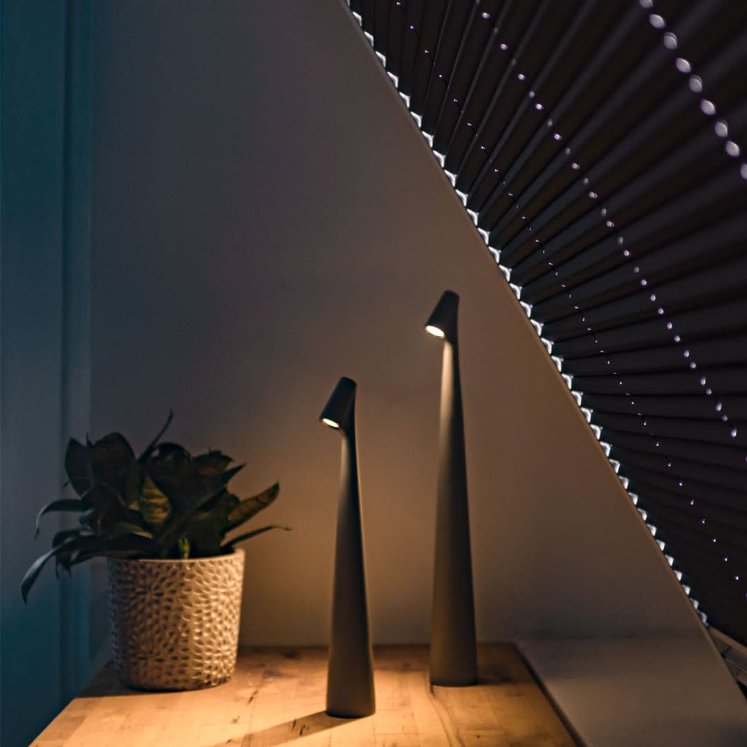 Trådløs LED-bordlampe i designerstil med 3-trinns touch-dimming