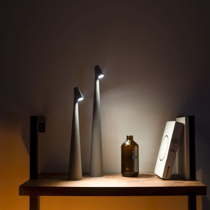 Trådløs LED-bordlampe i designerstil med 3-trinns touch-dimming