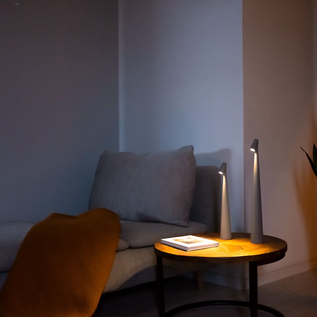 Trådløs LED-bordlampe i designerstil med 3-trinns touch-dimming
