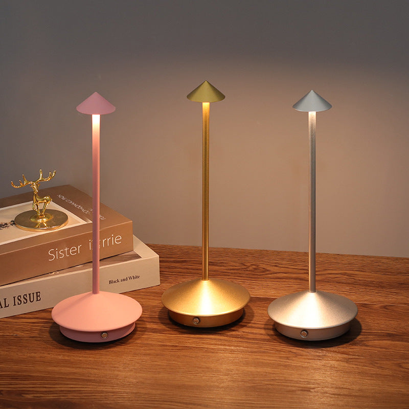 Trådløs bordlampe med touch-dimmer og USB-lading