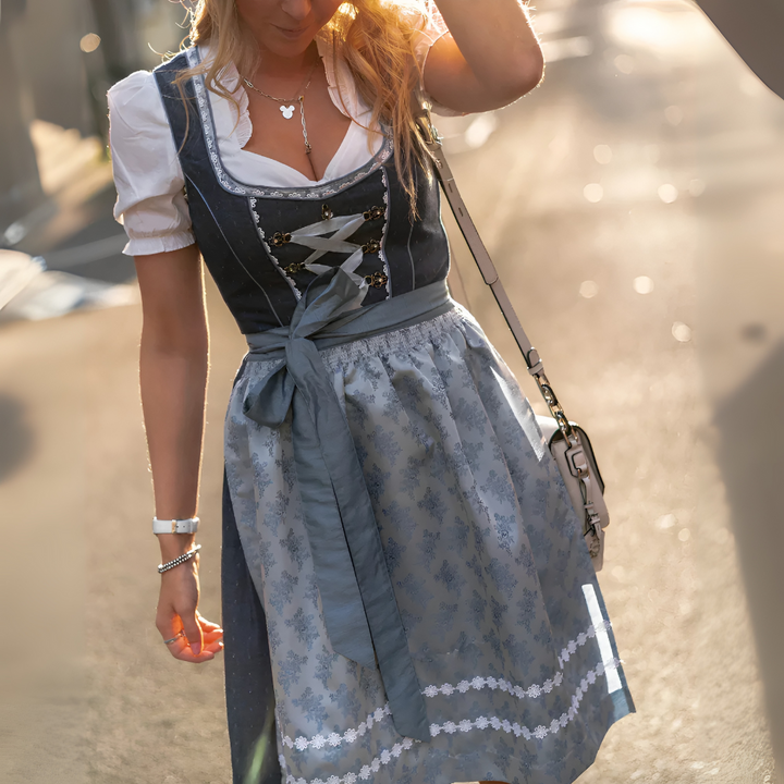 Tradisjonell Dirndl for Kvinner
