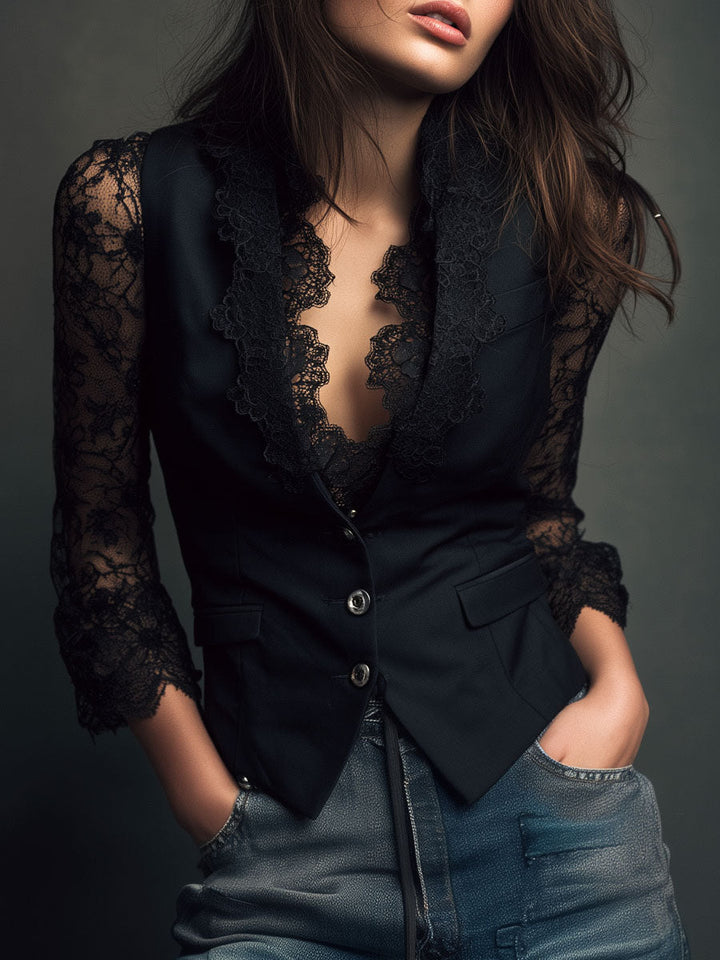 Blazerbluse til dame med blondekant – elegant kveldstopp