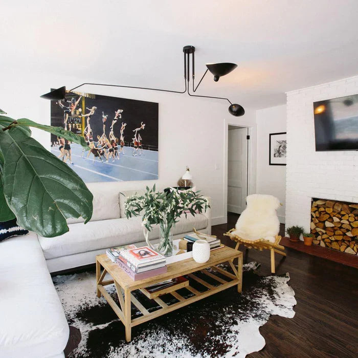 Svart taklampe med svingbare armer – moderne design