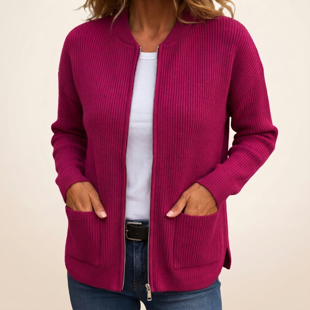 Myk cardigan med glidelås og dype frontlommer