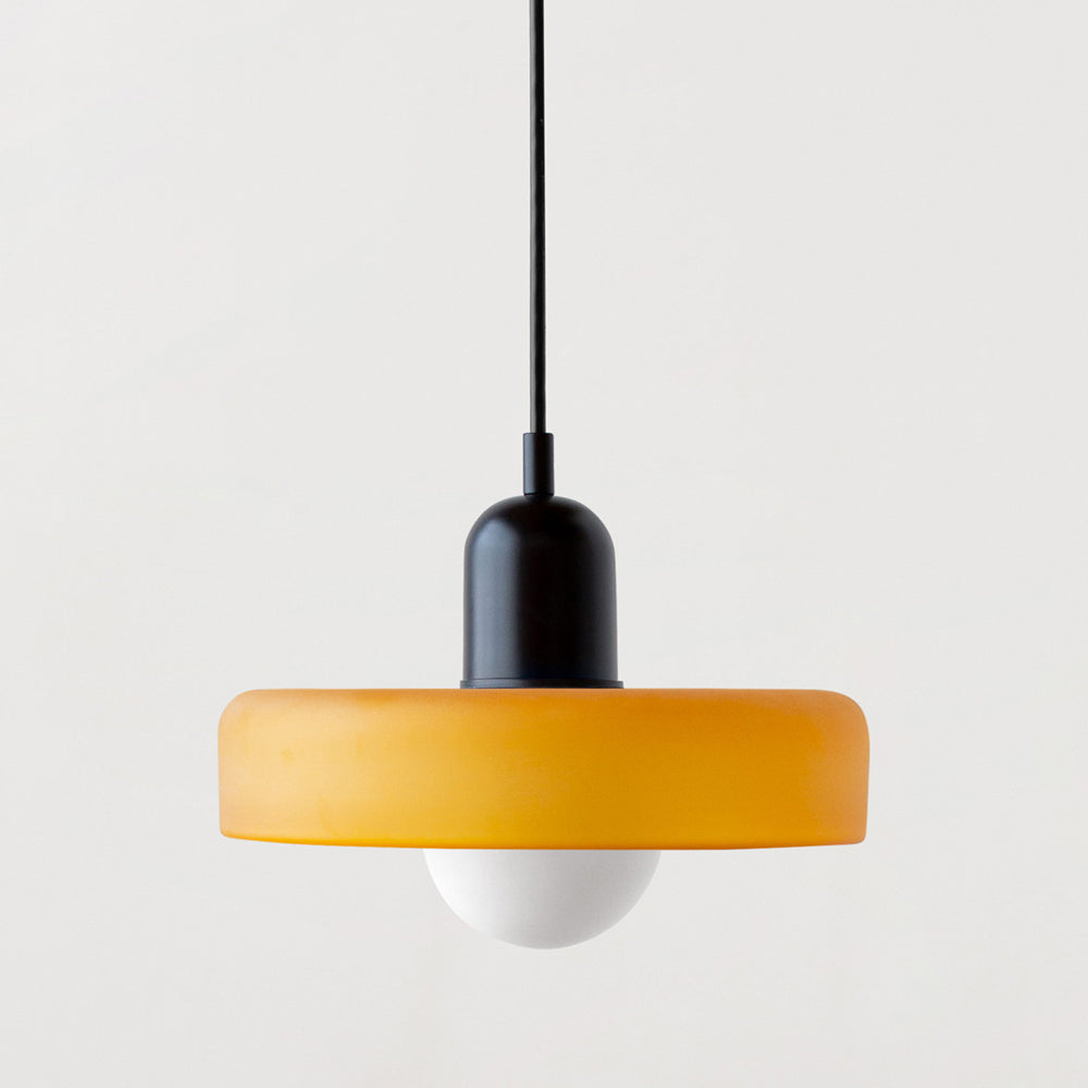 Bauhaus-pendellampe i farget glass