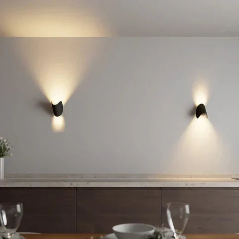 Justerbar Up-Down LED-vegglampe – varmt stemningslys, moderne design