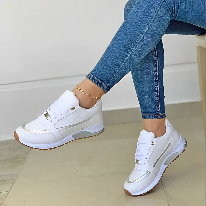 Trendy Sneakers for Kvinner med Modern Gate Stil