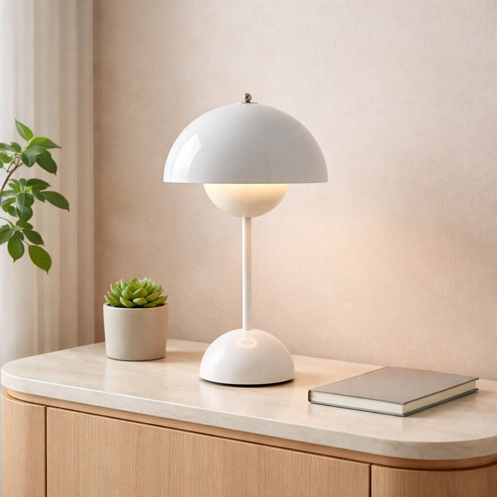 Designer bordlampe | LED-bordlampe | Nattlampe | Dimbar og trådløs | Lumora