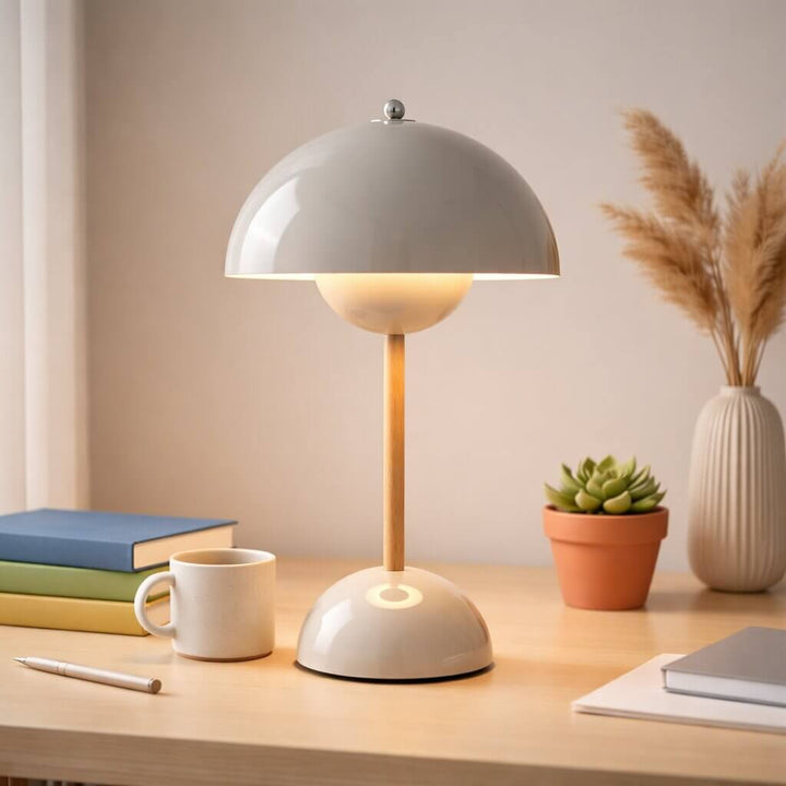 Designer bordlampe | LED-bordlampe | Nattlampe | Dimbar og trådløs | Lumora