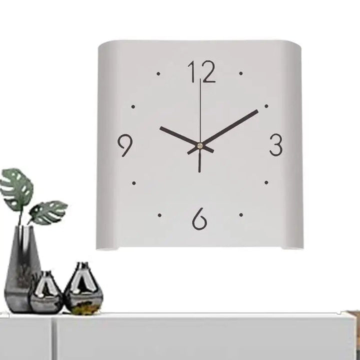 Kvadratisk dobbeltsidig veggur | Minimalistisk, opplyst design