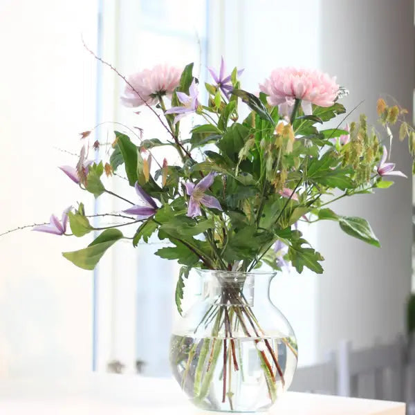 Gjenbrukbar blomsterarrangør til vase for oppreiste, friske blomsterbuketter