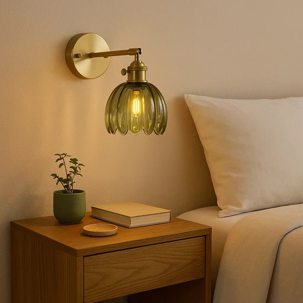 Retro vegglampe | Tulipandesign i glass | Elegant belysning